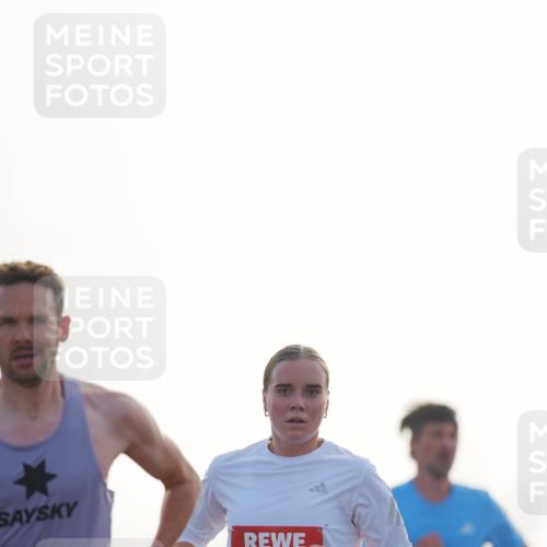 03.10.2026 - Köhlbrandbrückenlauf LAZAROV Photography http://msf.ph/oto/10686766 03.10.2026 09:12:24 Position 3 2107, 3849 meine-sportfotos.de