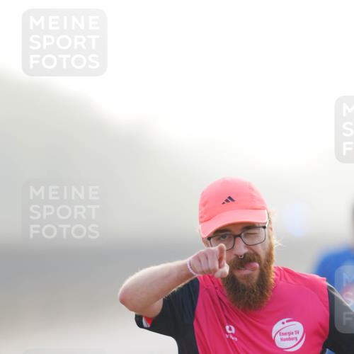 03.10.2026 - Köhlbrandbrückenlauf LAZAROV Photography http://msf.ph/oto/10686793 03.10.2026 09:12:32 Position 3 9, 3823 meine-sportfotos.de
