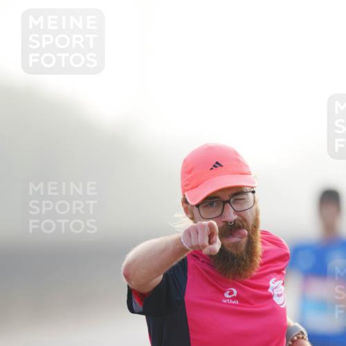 03.10.2026 - Köhlbrandbrückenlauf LAZAROV Photography http://msf.ph/oto/10686796 03.10.2026 09:12:32 Position 3 3823 meine-sportfotos.de