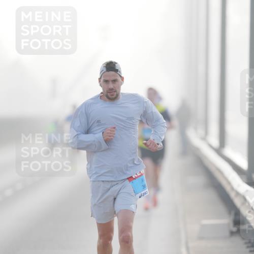 03.10.2026 - Köhlbrandbrückenlauf LAZAROV Photography http://msf.ph/oto/10686822 03.10.2026 09:12:37 Position 3 38 meine-sportfotos.de