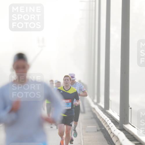 03.10.2026 - Köhlbrandbrückenlauf LAZAROV Photography http://msf.ph/oto/10686840 03.10.2026 09:12:39 Position 3 2117 meine-sportfotos.de
