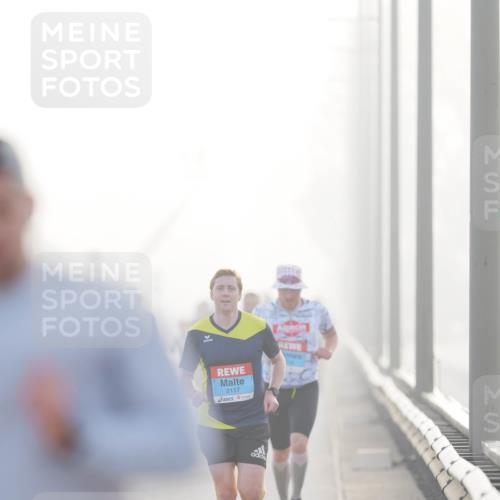 03.10.2026 - Köhlbrandbrückenlauf LAZAROV Photography http://msf.ph/oto/10686852 03.10.2026 09:12:41 Position 3 2117 meine-sportfotos.de