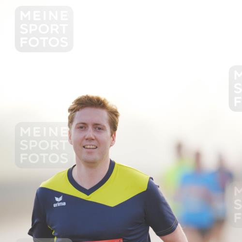 03.10.2026 - Köhlbrandbrückenlauf LAZAROV Photography http://msf.ph/oto/10686876 03.10.2026 09:12:49 Position 3 2117 meine-sportfotos.de