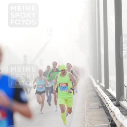 03.10.2026 - Köhlbrandbrückenlauf LAZAROV Photography http://msf.ph/oto/10686966 03.10.2026 09:13:02 Position 3 1265 meine-sportfotos.de