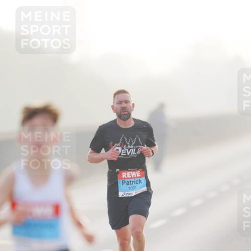 03.10.2026 - Köhlbrandbrückenlauf LAZAROV Photography http://msf.ph/oto/10687010 03.10.2026 09:13:08 Position 3 6, 66, 1091 meine-sportfotos.de