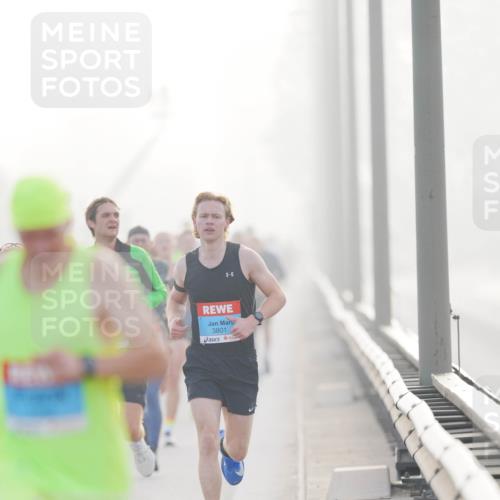 03.10.2026 - Köhlbrandbrückenlauf LAZAROV Photography http://msf.ph/oto/10687030 03.10.2026 09:13:10 Position 3 3801 meine-sportfotos.de