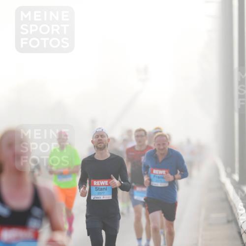 03.10.2026 - Köhlbrandbrückenlauf LAZAROV Photography http://msf.ph/oto/10687091 03.10.2026 09:13:23 Position 3 2077 meine-sportfotos.de