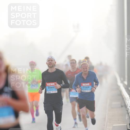 03.10.2026 - Köhlbrandbrückenlauf LAZAROV Photography http://msf.ph/oto/10687095 03.10.2026 09:13:23 Position 3 2077, 2375 meine-sportfotos.de