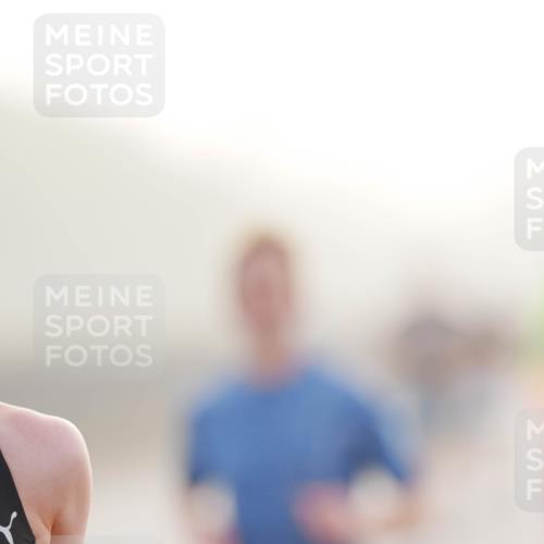 03.10.2026 - Köhlbrandbrückenlauf LAZAROV Photography http://msf.ph/oto/10687114 03.10.2026 09:13:26 Position 3  meine-sportfotos.de