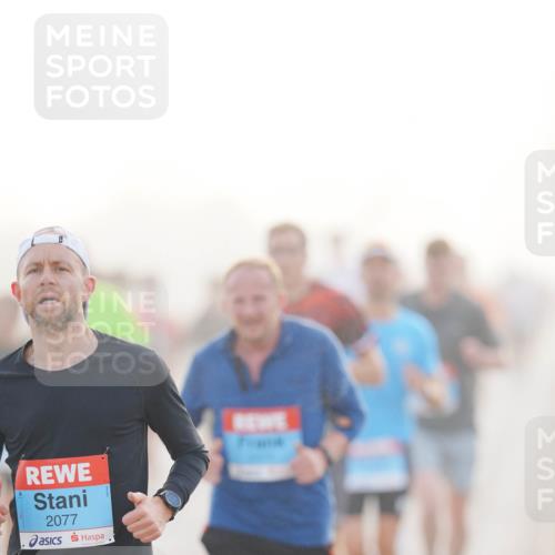 03.10.2026 - Köhlbrandbrückenlauf LAZAROV Photography http://msf.ph/oto/10687133 03.10.2026 09:13:28 Position 3 2077 meine-sportfotos.de