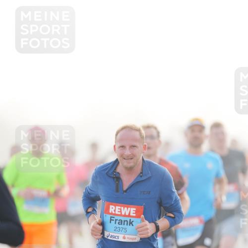 03.10.2026 - Köhlbrandbrückenlauf LAZAROV Photography http://msf.ph/oto/10687142 03.10.2026 09:13:30 Position 3 2375 meine-sportfotos.de