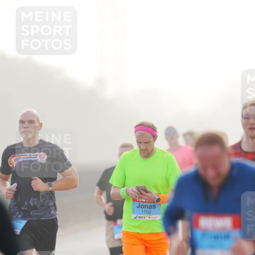03.10.2026 - Köhlbrandbrückenlauf LAZAROV Photography http://msf.ph/oto/10687149 03.10.2026 09:13:30 Position 3 1702 meine-sportfotos.de