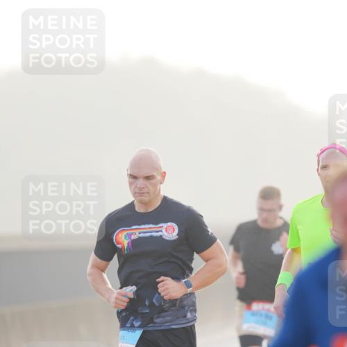 03.10.2026 - Köhlbrandbrückenlauf LAZAROV Photography http://msf.ph/oto/10687160 03.10.2026 09:13:32 Position 3 41 meine-sportfotos.de