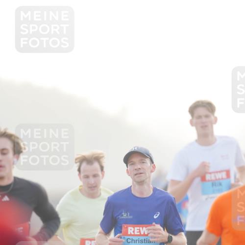 03.10.2026 - Köhlbrandbrückenlauf LAZAROV Photography http://msf.ph/oto/10687215 03.10.2026 09:13:40 Position 3 2165 meine-sportfotos.de