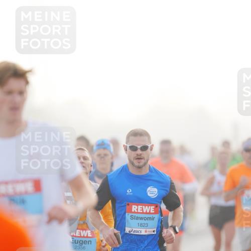 03.10.2026 - Köhlbrandbrückenlauf LAZAROV Photography http://msf.ph/oto/10687231 03.10.2026 09:13:43 Position 3 2356, 1823 meine-sportfotos.de