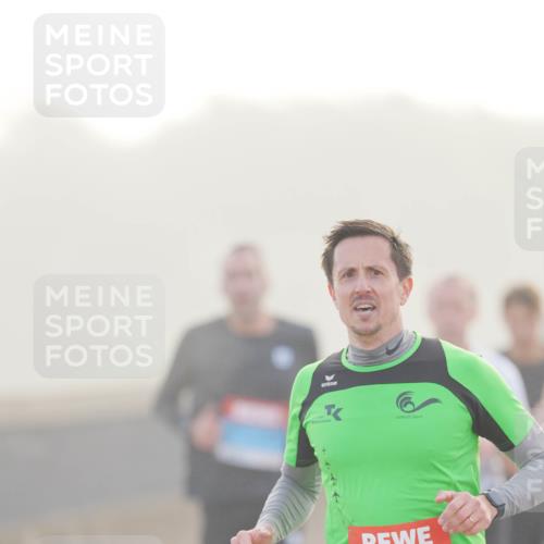03.10.2026 - Köhlbrandbrückenlauf LAZAROV Photography http://msf.ph/oto/10687314 03.10.2026 09:13:57 Position 3 2045 meine-sportfotos.de
