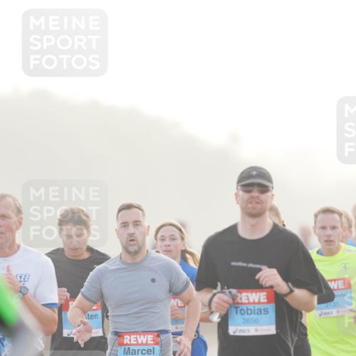03.10.2026 - Köhlbrandbrückenlauf LAZAROV Photography http://msf.ph/oto/10687318 03.10.2026 09:13:58 Position 3 2206, 2656, 2135 meine-sportfotos.de