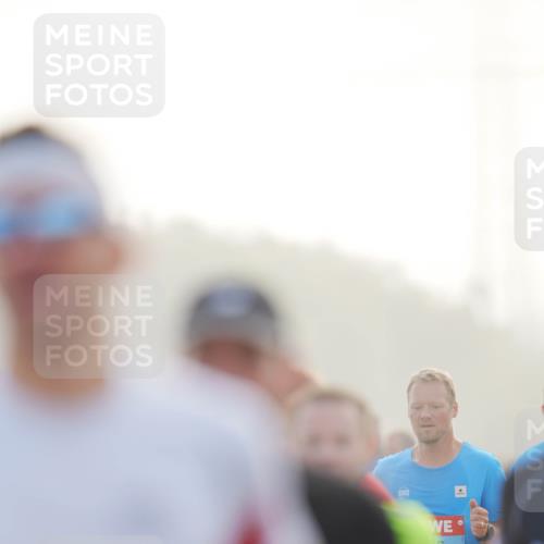 03.10.2026 - Köhlbrandbrückenlauf LAZAROV Photography http://msf.ph/oto/10687347 03.10.2026 09:14:02 Position 3 9 meine-sportfotos.de