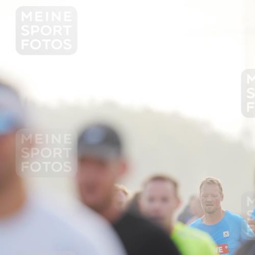03.10.2026 - Köhlbrandbrückenlauf LAZAROV Photography http://msf.ph/oto/10687351 03.10.2026 09:14:02 Position 3  meine-sportfotos.de