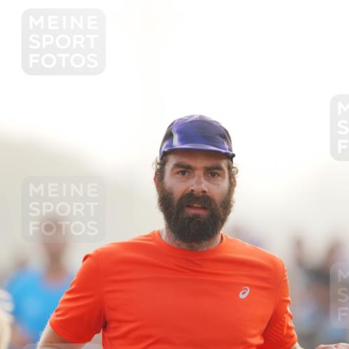 03.10.2026 - Köhlbrandbrückenlauf LAZAROV Photography http://msf.ph/oto/10687365 03.10.2026 09:14:04 Position 3  meine-sportfotos.de