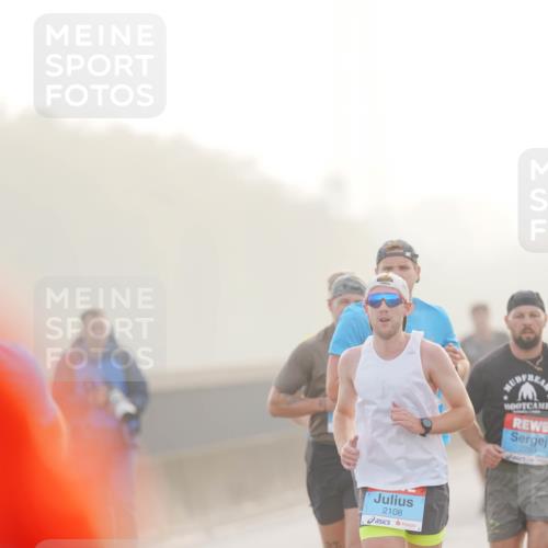 03.10.2026 - Köhlbrandbrückenlauf LAZAROV Photography http://msf.ph/oto/10687377 03.10.2026 09:14:06 Position 3 27, 2108, 2283 meine-sportfotos.de
