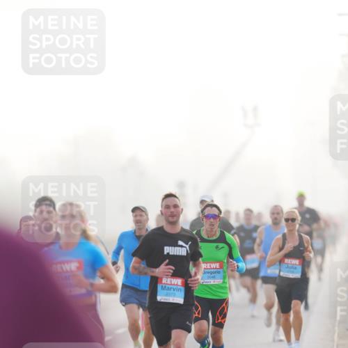 03.10.2026 - Köhlbrandbrückenlauf LAZAROV Photography http://msf.ph/oto/10687424 03.10.2026 09:14:14 Position 3 2373, 2046 meine-sportfotos.de
