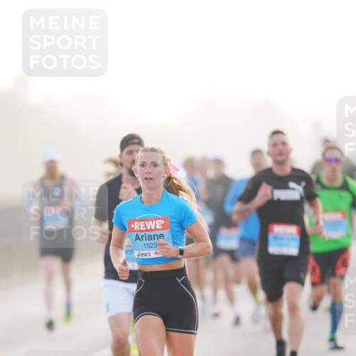 03.10.2026 - Köhlbrandbrückenlauf LAZAROV Photography http://msf.ph/oto/10687429 03.10.2026 09:14:15 Position 3 1523 meine-sportfotos.de