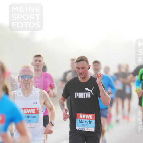 03.10.2026 - Köhlbrandbrückenlauf LAZAROV Photography http://msf.ph/oto/10687447 03.10.2026 09:14:19 Position 3 24, 2195, 2373 meine-sportfotos.de