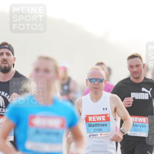 03.10.2026 - Köhlbrandbrückenlauf LAZAROV Photography http://msf.ph/oto/10687448 03.10.2026 09:14:19 Position 3 2195, 2373 meine-sportfotos.de