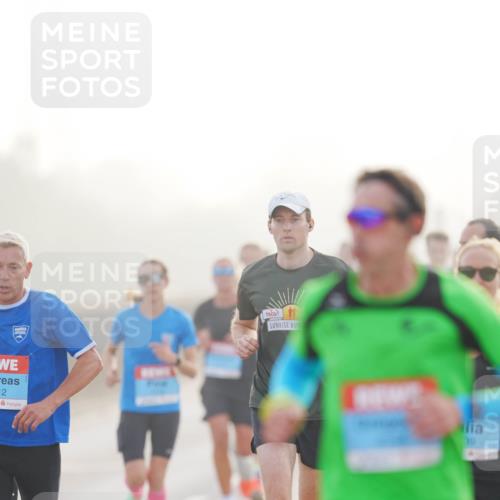 03.10.2026 - Köhlbrandbrückenlauf LAZAROV Photography http://msf.ph/oto/10687469 03.10.2026 09:14:23 Position 3 12, 39 meine-sportfotos.de