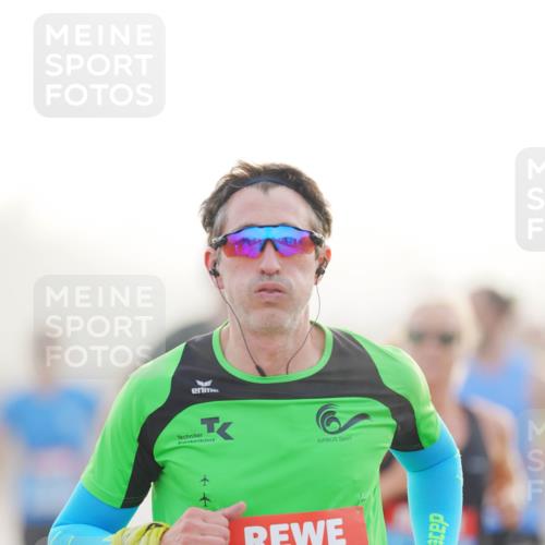 03.10.2026 - Köhlbrandbrückenlauf LAZAROV Photography http://msf.ph/oto/10687476 03.10.2026 09:14:25 Position 3 2046 meine-sportfotos.de