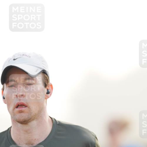 03.10.2026 - Köhlbrandbrückenlauf LAZAROV Photography http://msf.ph/oto/10687499 03.10.2026 09:14:30 Position 3 20, 28, 26 meine-sportfotos.de