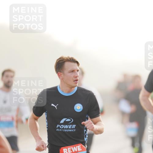 03.10.2026 - Köhlbrandbrückenlauf LAZAROV Photography http://msf.ph/oto/10687519 03.10.2026 09:14:34 Position 3 3769 meine-sportfotos.de