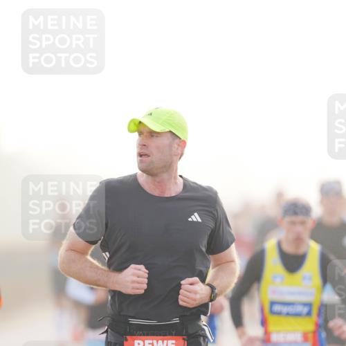 03.10.2026 - Köhlbrandbrückenlauf LAZAROV Photography http://msf.ph/oto/10687528 03.10.2026 09:14:35 Position 3 1688 meine-sportfotos.de