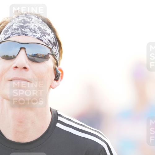 03.10.2026 - Köhlbrandbrückenlauf LAZAROV Photography http://msf.ph/oto/10687557 03.10.2026 09:14:44 Position 3  meine-sportfotos.de