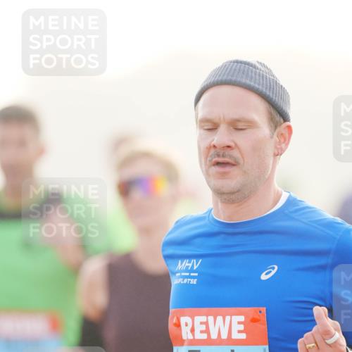 03.10.2026 - Köhlbrandbrückenlauf LAZAROV Photography http://msf.ph/oto/10687588 03.10.2026 09:14:50 Position 3 1515 meine-sportfotos.de