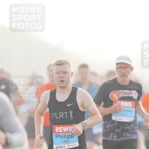 03.10.2026 - Köhlbrandbrückenlauf LAZAROV Photography http://msf.ph/oto/10687650 03.10.2026 09:15:00 Position 3 1360, 1777 meine-sportfotos.de