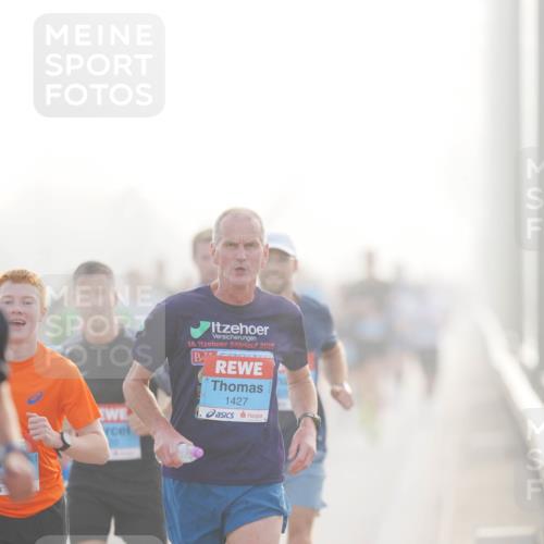 03.10.2026 - Köhlbrandbrückenlauf LAZAROV Photography http://msf.ph/oto/10687657 03.10.2026 09:15:01 Position 3 16, 2015, 1427 meine-sportfotos.de