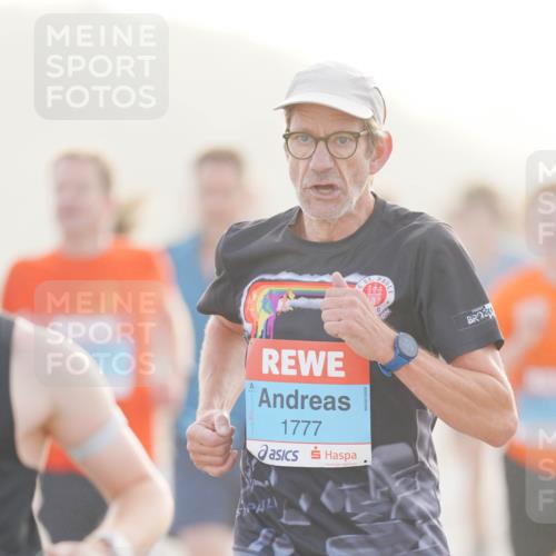 03.10.2026 - Köhlbrandbrückenlauf LAZAROV Photography http://msf.ph/oto/10687668 03.10.2026 09:15:02 Position 3 1777 meine-sportfotos.de