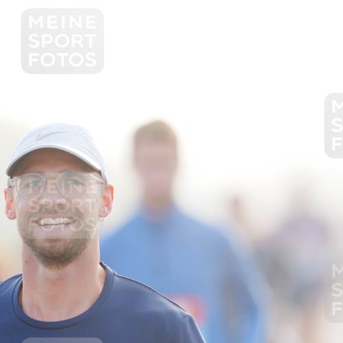 03.10.2026 - Köhlbrandbrückenlauf LAZAROV Photography http://msf.ph/oto/10687702 03.10.2026 09:15:09 Position 3 2366 meine-sportfotos.de