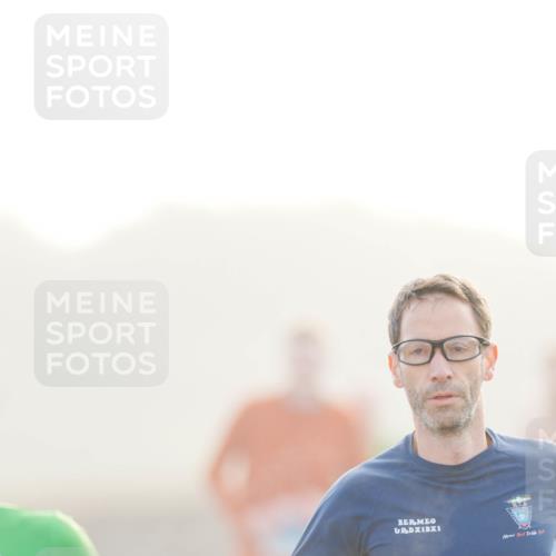 03.10.2026 - Köhlbrandbrückenlauf LAZAROV Photography http://msf.ph/oto/10687729 03.10.2026 09:15:12 Position 3  meine-sportfotos.de