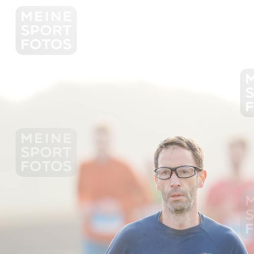 03.10.2026 - Köhlbrandbrückenlauf LAZAROV Photography http://msf.ph/oto/10687731 03.10.2026 09:15:13 Position 3  meine-sportfotos.de