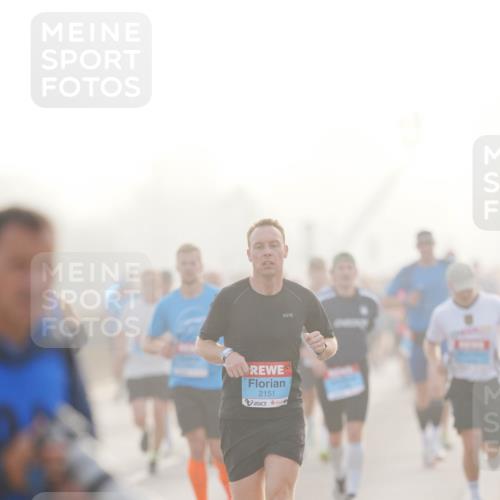 03.10.2026 - Köhlbrandbrückenlauf LAZAROV Photography http://msf.ph/oto/10687755 03.10.2026 09:15:16 Position 3 2151 meine-sportfotos.de