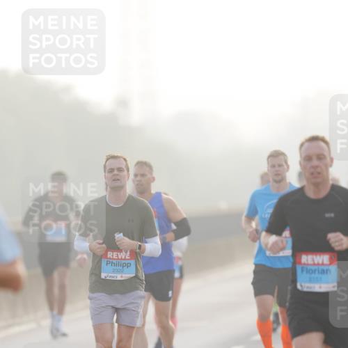 03.10.2026 - Köhlbrandbrückenlauf LAZAROV Photography http://msf.ph/oto/10687764 03.10.2026 09:15:18 Position 3 2322, 2151 meine-sportfotos.de