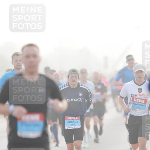 03.10.2026 - Köhlbrandbrückenlauf LAZAROV Photography http://msf.ph/oto/10687777 03.10.2026 09:15:20 Position 3 24, 24, 1944, 3699 meine-sportfotos.de