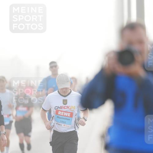03.10.2026 - Köhlbrandbrückenlauf LAZAROV Photography http://msf.ph/oto/10687787 03.10.2026 09:15:22 Position 3 24, 1944 meine-sportfotos.de