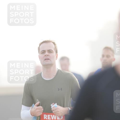 03.10.2026 - Köhlbrandbrückenlauf LAZAROV Photography http://msf.ph/oto/10687795 03.10.2026 09:15:24 Position 3 2322 meine-sportfotos.de