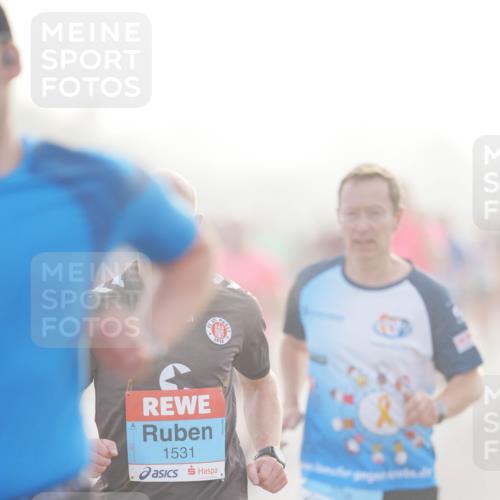 03.10.2026 - Köhlbrandbrückenlauf LAZAROV Photography http://msf.ph/oto/10687840 03.10.2026 09:15:32 Position 3 1910, 1531 meine-sportfotos.de