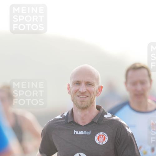 03.10.2026 - Köhlbrandbrückenlauf LAZAROV Photography http://msf.ph/oto/10687848 03.10.2026 09:15:34 Position 3 1531 meine-sportfotos.de