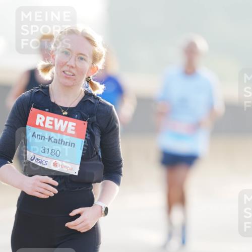 03.10.2026 - Köhlbrandbrückenlauf LAZAROV Photography http://msf.ph/oto/10687850 03.10.2026 09:30:46 Position 3 3180 meine-sportfotos.de
